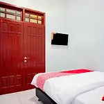 Hotel O Krakatau Near Universitas Muhammadiya Sumatra Utara Umsu