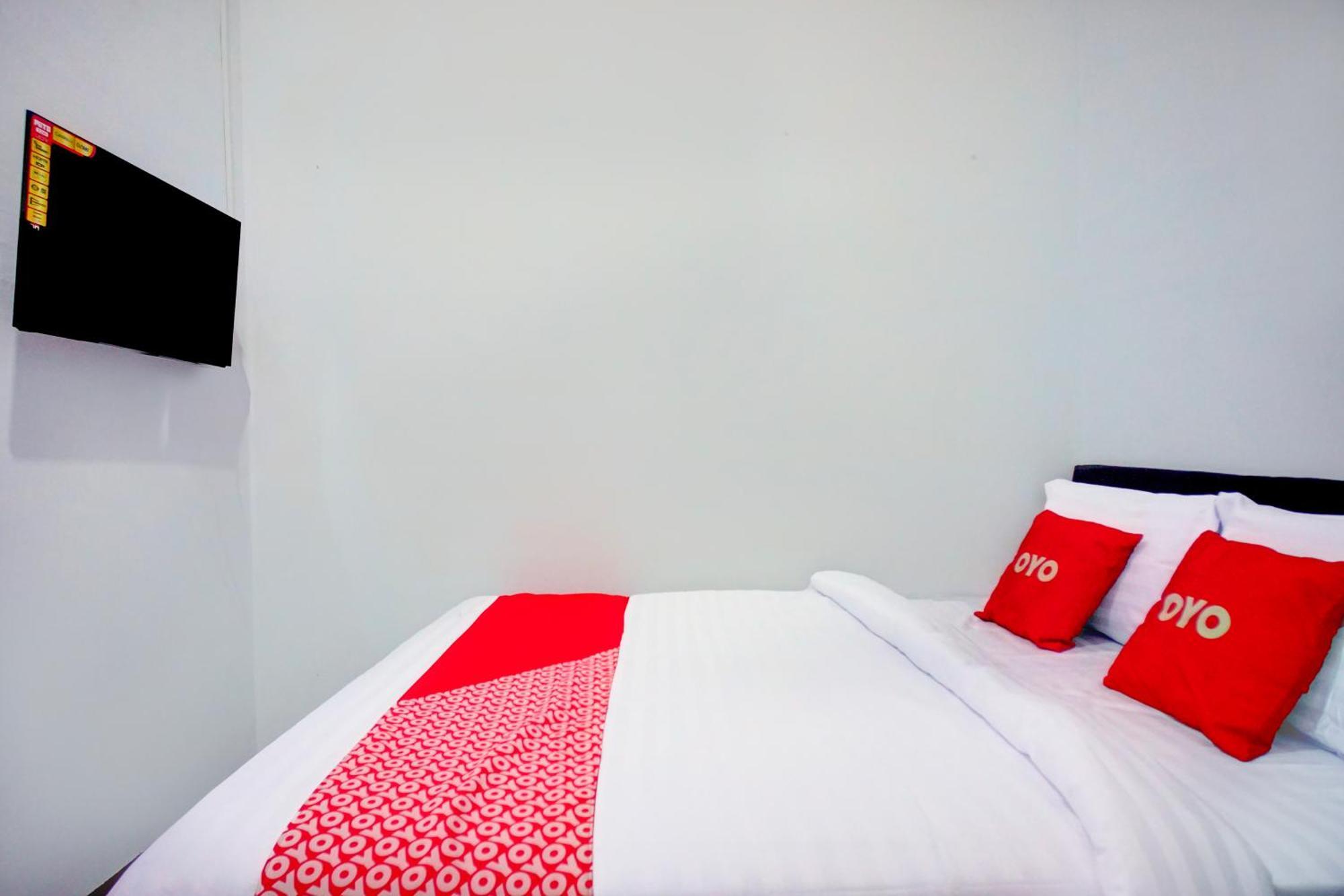 Hotel O Krakatau Near Universitas Muhammadiya Sumatra Utara Umsu Hotel Medan