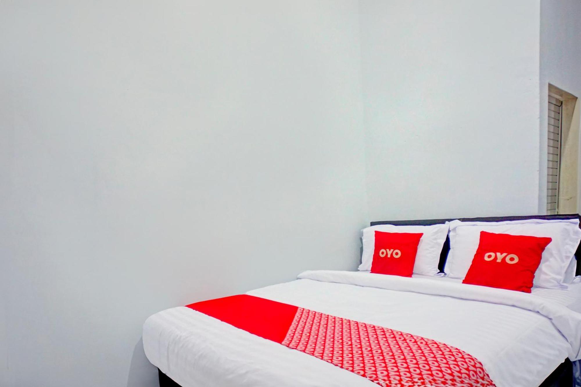Hotel O Krakatau Near Universitas Muhammadiya Sumatra Utara Umsu Medan