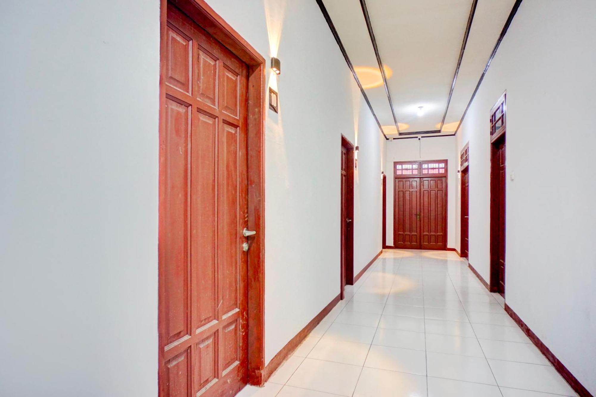 Hotel O Krakatau Near Universitas Muhammadiya Sumatra Utara Umsu Hotel Medan
